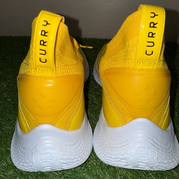 Under Armour Curry Flow 8 NM Yellow Basketball Shoes Mens 12.5 3024785-700 NEW